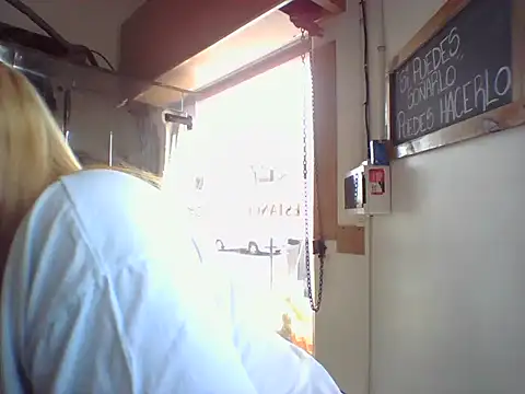 Snapshot of ayebran chatting on September 13, 4:04 pm ayebran online show from September 13, 4:04 pm