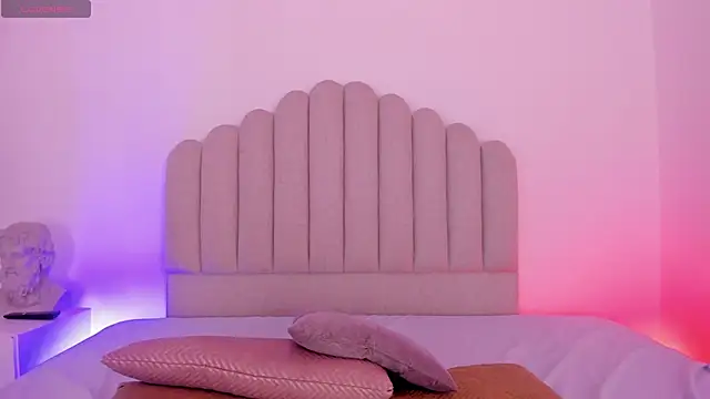 AmbarEvans  online show from January 13, 12:31 pm