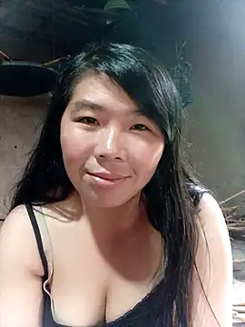 Snapshot of quynhkoolbae chatting on October 18, 4:48 am quynhkoolbae online show from October 18, 4:48 am