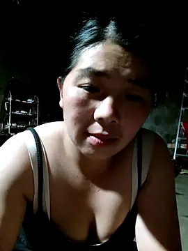 Snapshot of quynhkoolbae chatting on September 10, 1:44 pm quynhkoolbae online show from September 10, 1:44 pm