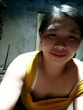 Snapshot of quynhkoolbae chatting on September 9, 1:44 pm quynhkoolbae online show from September 9, 1:44 pm