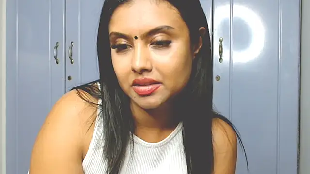 Indian GlowingMiax online show from November 6, 3:51 pm