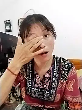 Snapshot of linda_bae00 chatting on September 24, 8:24 am linda bae00 online show from September 24, 8:24 am