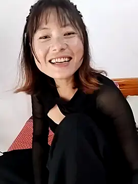 Snapshot of linda_bae00 chatting on September 22, 8:13 am linda bae00 online show from September 22, 8:13 am
