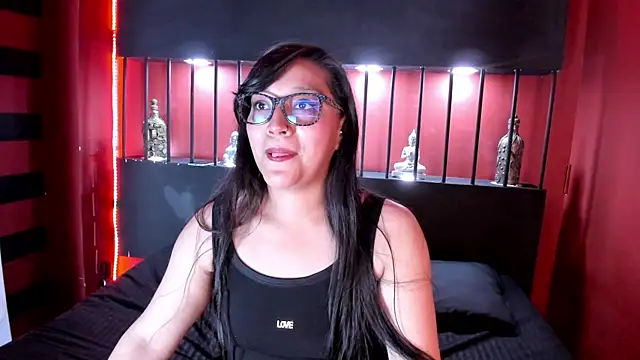 Snapshot of Skye_bluee_ chatting on September 11, 3:18 am Skye bluee online show from September 11, 3:18 am