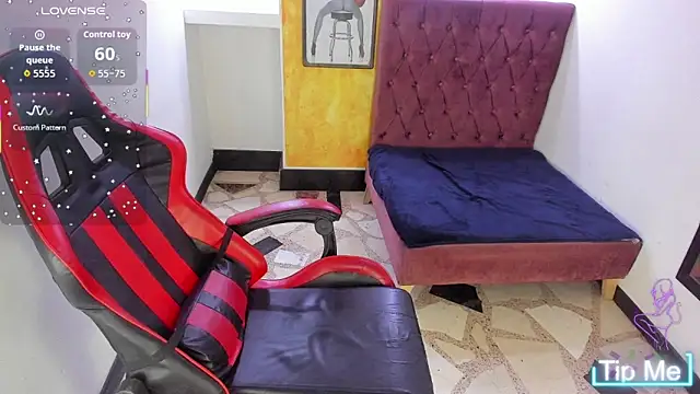 alison moon7 online show from December 19, 1:58 pm