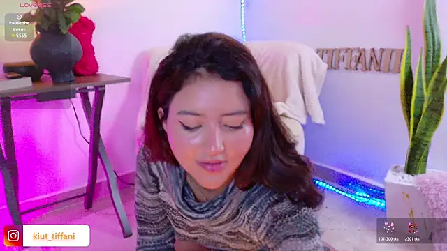 Kiut tiffanii online show from November 18, 11:33 am