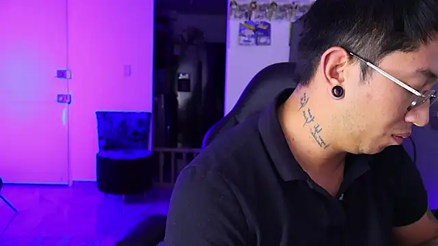 VioletaLorette online show from November 11, 4:19 am