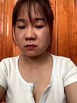 qinejr37 online show from September 14, 9:40 am