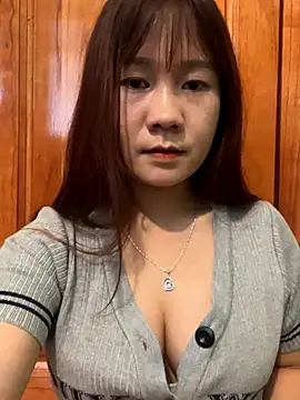 qinejr37 online show from October 2, 6:07 am