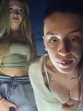 emilypeperoni online show from July 16, 8:57 pm