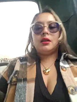 Eiimy pretty online show from March 10, 4:11 pm