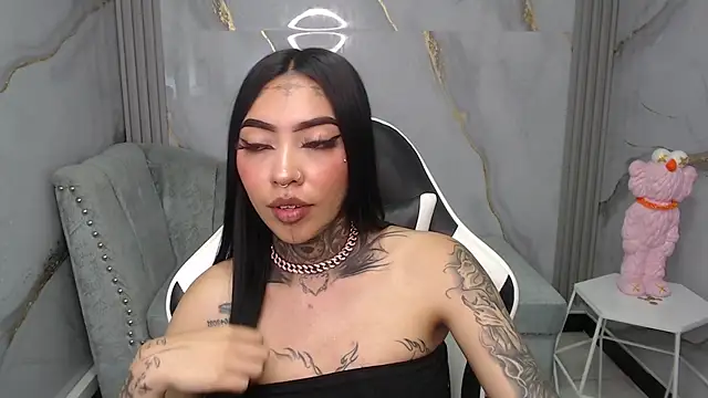 Ashley Blum v online show from November 18, 8:21 pm