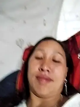 cute love00 online show from February 14, 1:57 pm