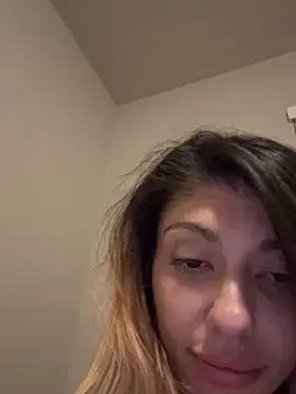 Snapshot of bbgurlnickii chatting on October 19, 6:48 am bbgurlnickii online show from October 19, 6:48 am
