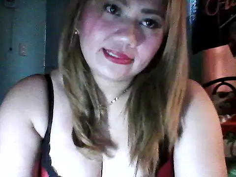 Snapshot of Miss_Heart chatting on September 20, 6:23 am Miss Heart online show from September 20, 6:23 am