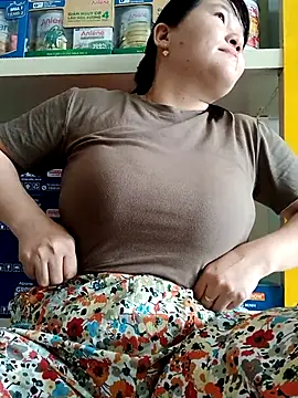 Snapshot of _Babyrose_ chatting on September 25, 6:01 am Babyrose online show from September 25, 6:01 am