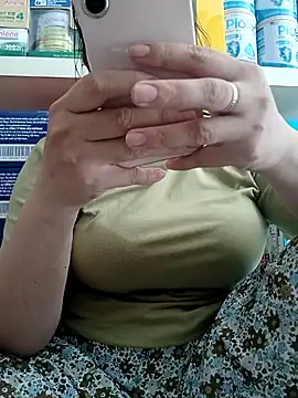 Snapshot of _Babyrose_ chatting on September 24, 5:50 am Babyrose online show from September 24, 5:50 am