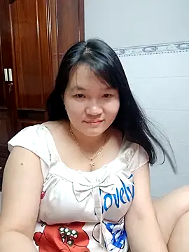 Snapshot of _Babyrose_ chatting on September 18, 5:33 pm Babyrose online show from September 18, 5:33 pm