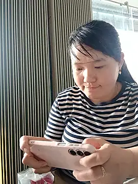 Snapshot of _Babyrose_ chatting on October 12, 6:27 am Babyrose online show from October 12, 6:27 am