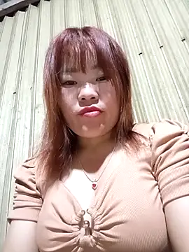 Snapshot of sukabae00 chatting on October 10, 1:27 pm sukabae00 online show from October 10, 1:27 pm