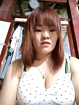 Snapshot of sukabae00 chatting on October 9, 12:31 pm sukabae00 online show from October 9, 12:31 pm