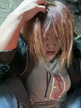 sukabae00 online show from February 3, 2:53 am