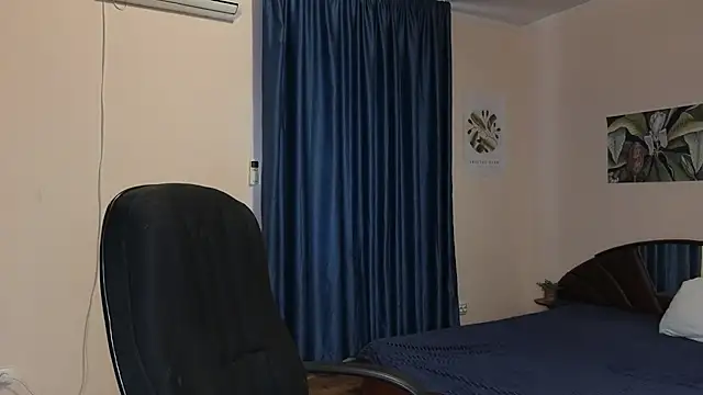 Snapshot of Rosette_Pricky chatting on September 27, 1:18 pm Rosette Pricky online show from September 27, 1:18 pm