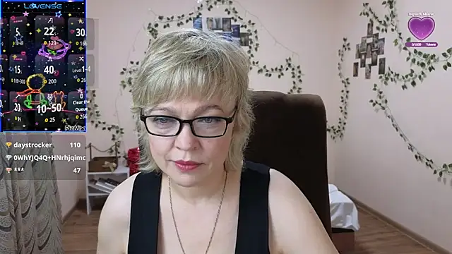 Snapshot of Rosette_Pricky chatting on September 17, 2:48 pm Rosette Pricky online show from September 17, 2:48 pm