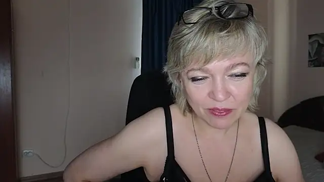 Snapshot of Rosette_Pricky chatting on September 14, 1:53 pm Rosette Pricky online show from September 14, 1:53 pm