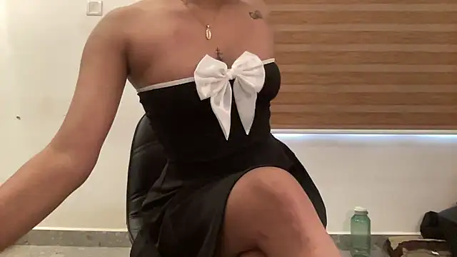 LucytheDevilQueen online show from November 30, 3:00 am