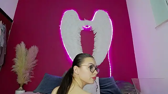 alexxisrae online show from January 11, 5:01 am