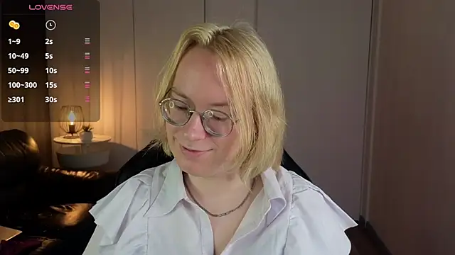 Amanda Butlerr online show from July 19, 3:36 pm