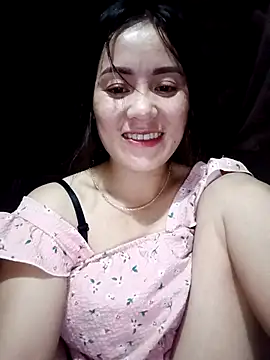 Snapshot of TinTim02 chatting on September 10, 2:06 pm TinTim02 online show from September 10, 2:06 pm