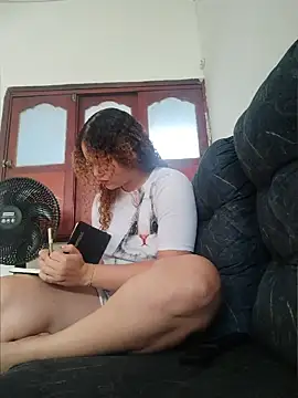 SirenRouge 69 online show from March 21, 10:15 pm