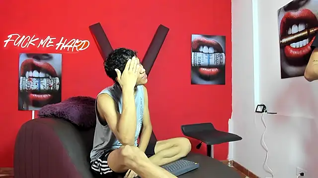 BEAUTY BOYS1 online show from February 25, 7:45 pm