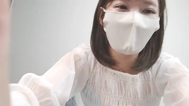 Snapshot of Minami_jjj chatting on October 8, 12:59 am Minami jjj online show from October 8, 12:59 am