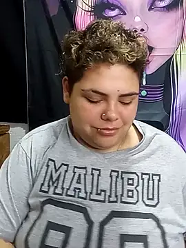 Snapshot of Hailey_Curvy chatting on September 15, 4:10 am Hailey Curvy online show from September 15, 4:10 am