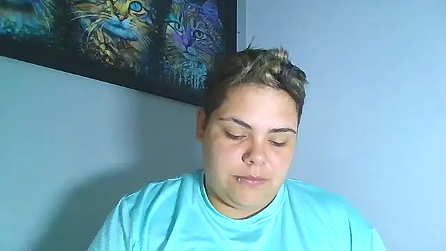 Snapshot of Hailey_Curvy chatting on September 11, 3:18 am Hailey Curvy online show from September 11, 3:18 am