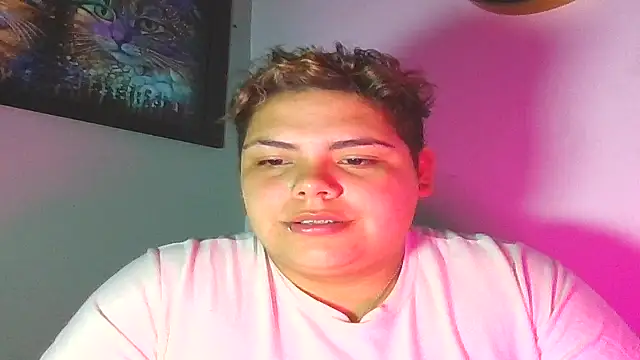 Snapshot of Hailey_Curvy chatting on September 20, 5:17 am Hailey Curvy online show from September 20, 5:17 am