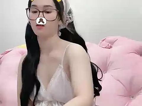 Snapshot of Stella-869 chatting on October 15, 7:38 pm Stella-869 online show from October 15, 7:38 pm