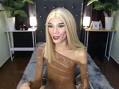 itsmeMonicaloove69 online show from September 19, 11:42 am