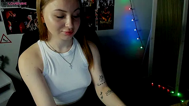 Snapshot of Rose_se chatting on September 28, 7:03 am Rose se online show from September 28, 7:03 am