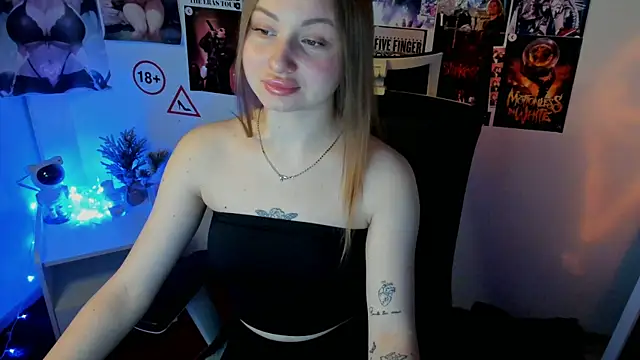Snapshot of Rose_se chatting on October 12, 7:00 am Rose se online show from October 12, 7:00 am