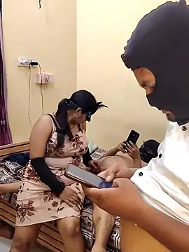 Hot modal online show from May 28, 5:33 pm