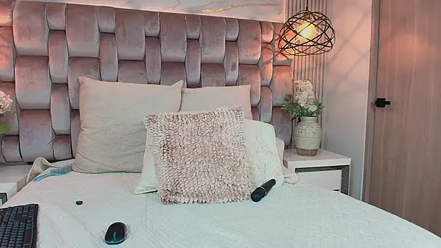 DulceEstrella  online show from March 25, 1:36 pm