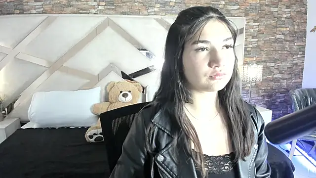 Snapshot of Valery_Brand chatting on September 16, 11:40 am Valery Brand online show from September 16, 11:40 am