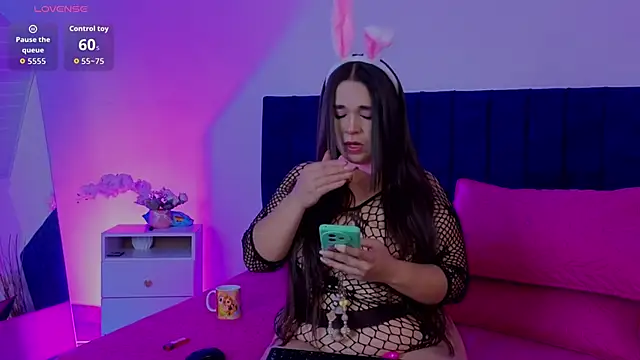 isabella cf online show from November 2, 5:11 am