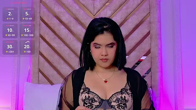 Martina-Roberts- online show from January 17, 4:20 am