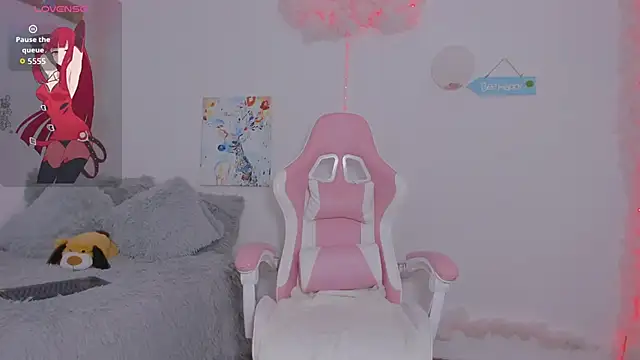 milfAaura online show from September 18, 3:05 am